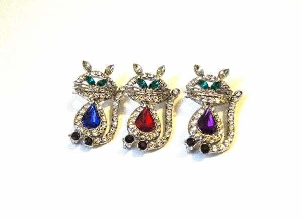KITTY CAT PIN, ALL OVER CRYSTALS WITH GREEN EYE AND BLUE, RED, OR AMETHYST CRYSTAL BODY - Image 2