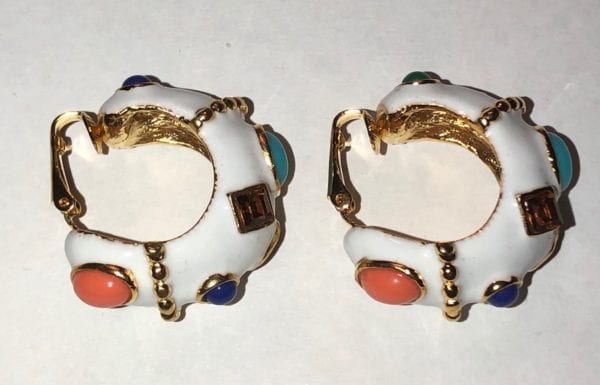 KENNETH JAY LANE, WHITE ENAMEL CLIP EARRINGS WITH JEWEL TONE CABOCHONS - Image 10