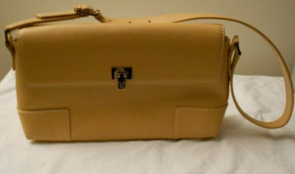 LAMBERSTON TRUEX-BEIGE LEATHER SHOULDER BAG-NEW WITHOUT TAGS-ADJUSTABLE STRAP - Image 8