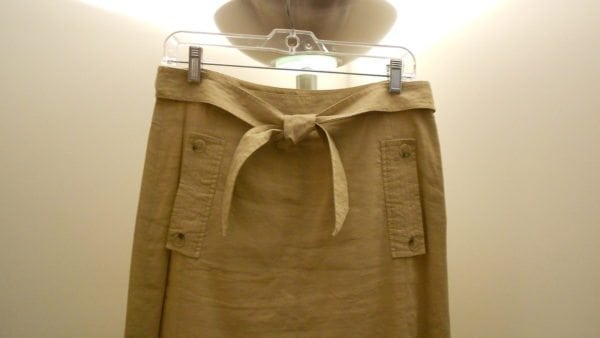 THEORY-BEIGE LINEN SKIRT-FRONT POCKETS AND TIE FRONT-SIZE-6-NEW NEVER WORN - Image 5