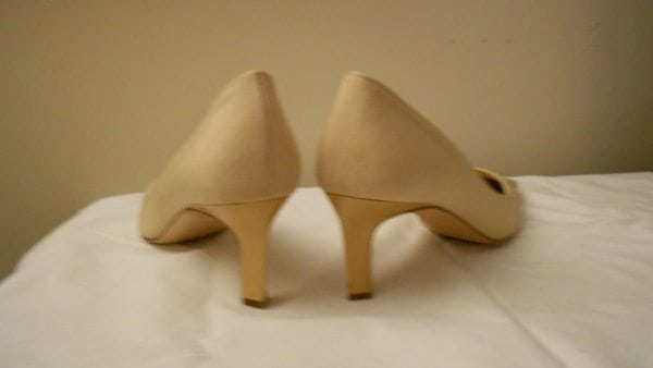 BRUNO MAGLI-VINTAGE BEIGE SILK & PATENT LEATHER TIP-CLASSIC PUMP-SIZE-9-EXCELLENT-VINTAGE - Image 11
