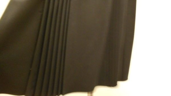 THEORY-BLACK PLEATED FRONT & BACK PANELS SKIRT-SIZE-8-NEW NEVER WORN - Image 4