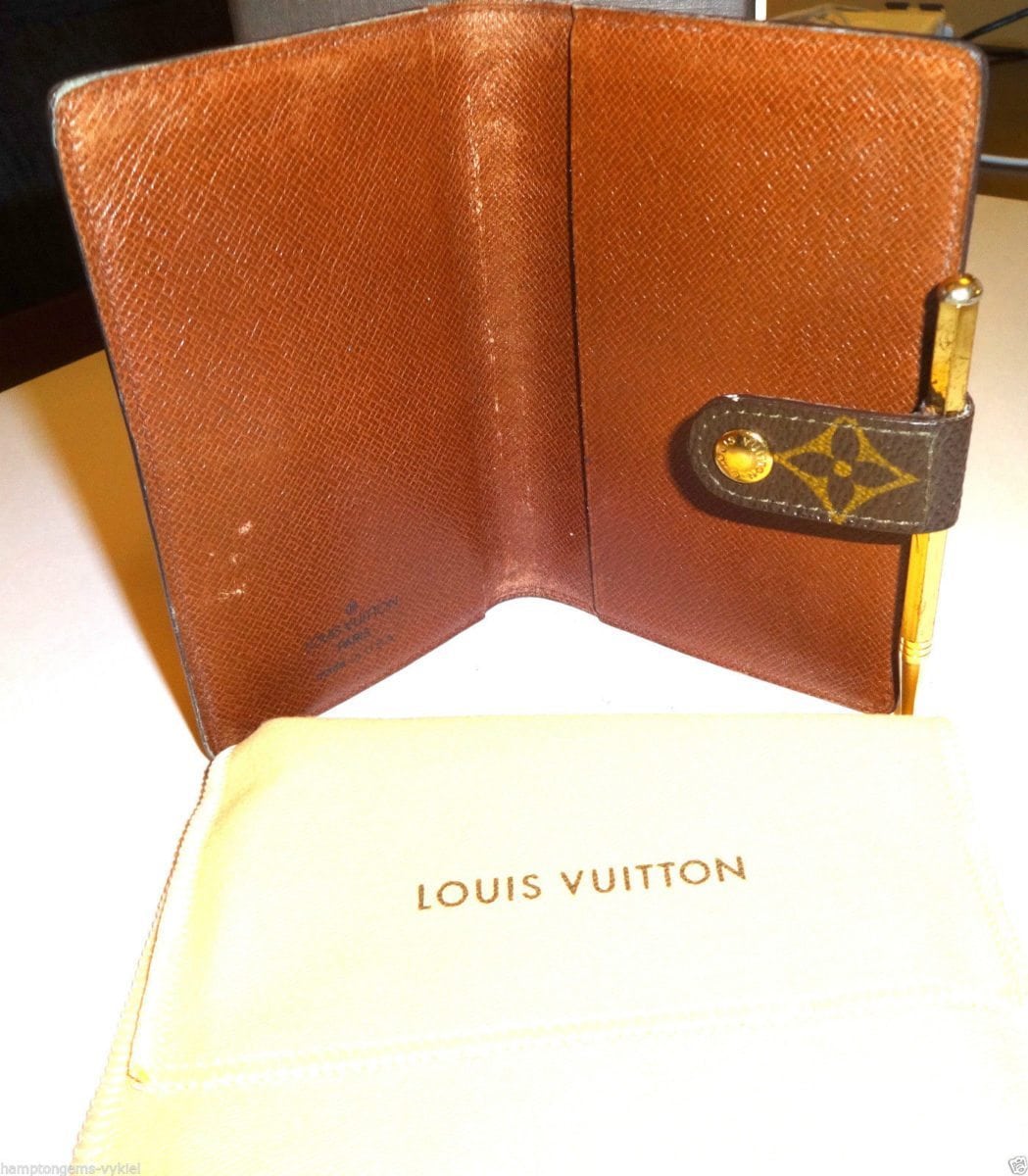 LOUIS VUITTON -VINTAGE AUTHENTIC MONOGRAM NOTE PAD WITH GOLD PENCIL-BOX &  SLEEPER BAG - Hampton Gems